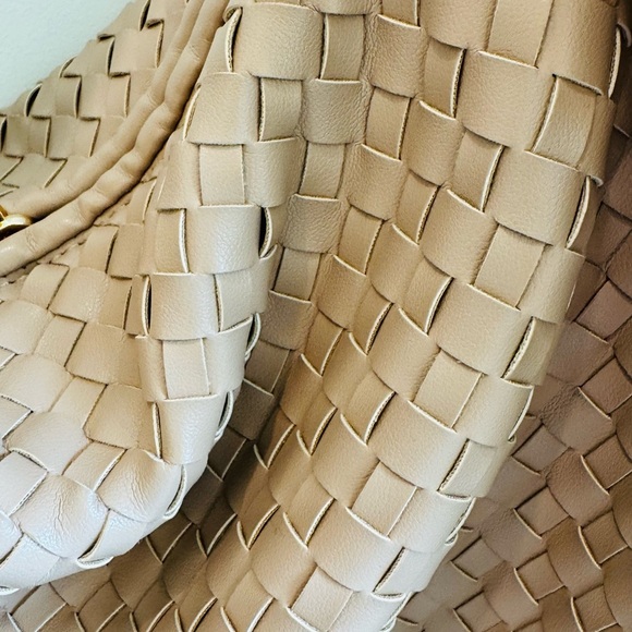 Urban Expressions Vegan Leather Adele Woven Hobo Bag​ - Picture 2 of 6